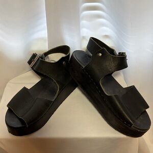 BRYR Black Leather Platform Sandals Sz 8